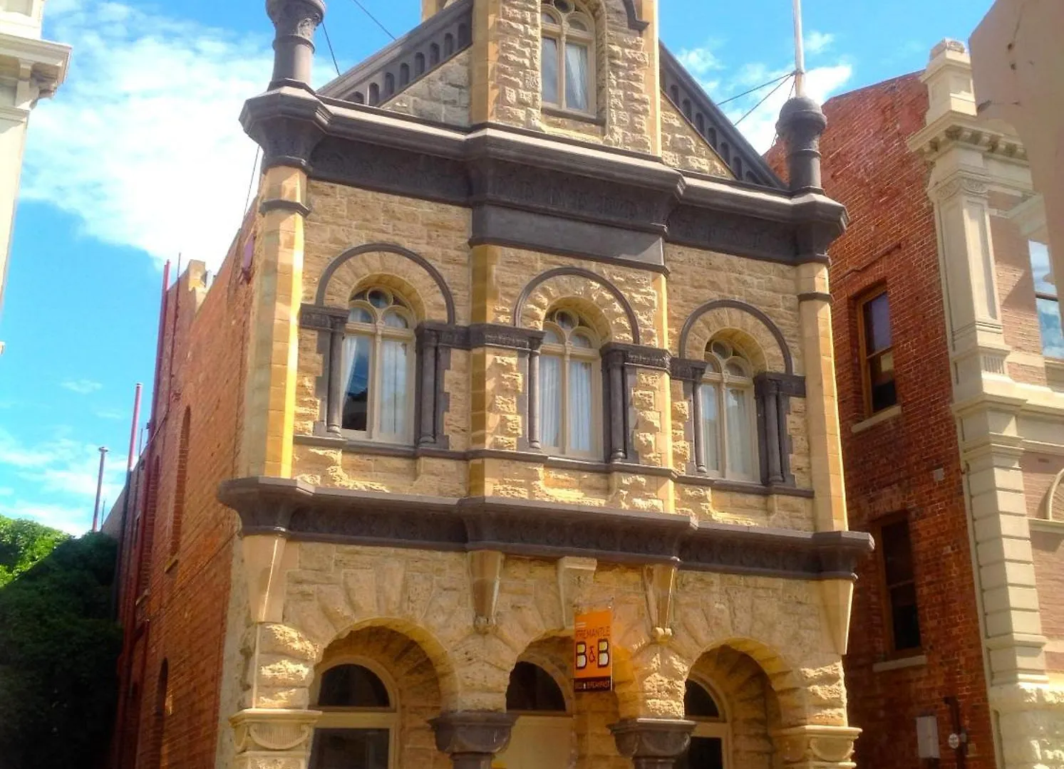 Staying Near Army Museum of Western Australia: 7 Central Hotels Compared