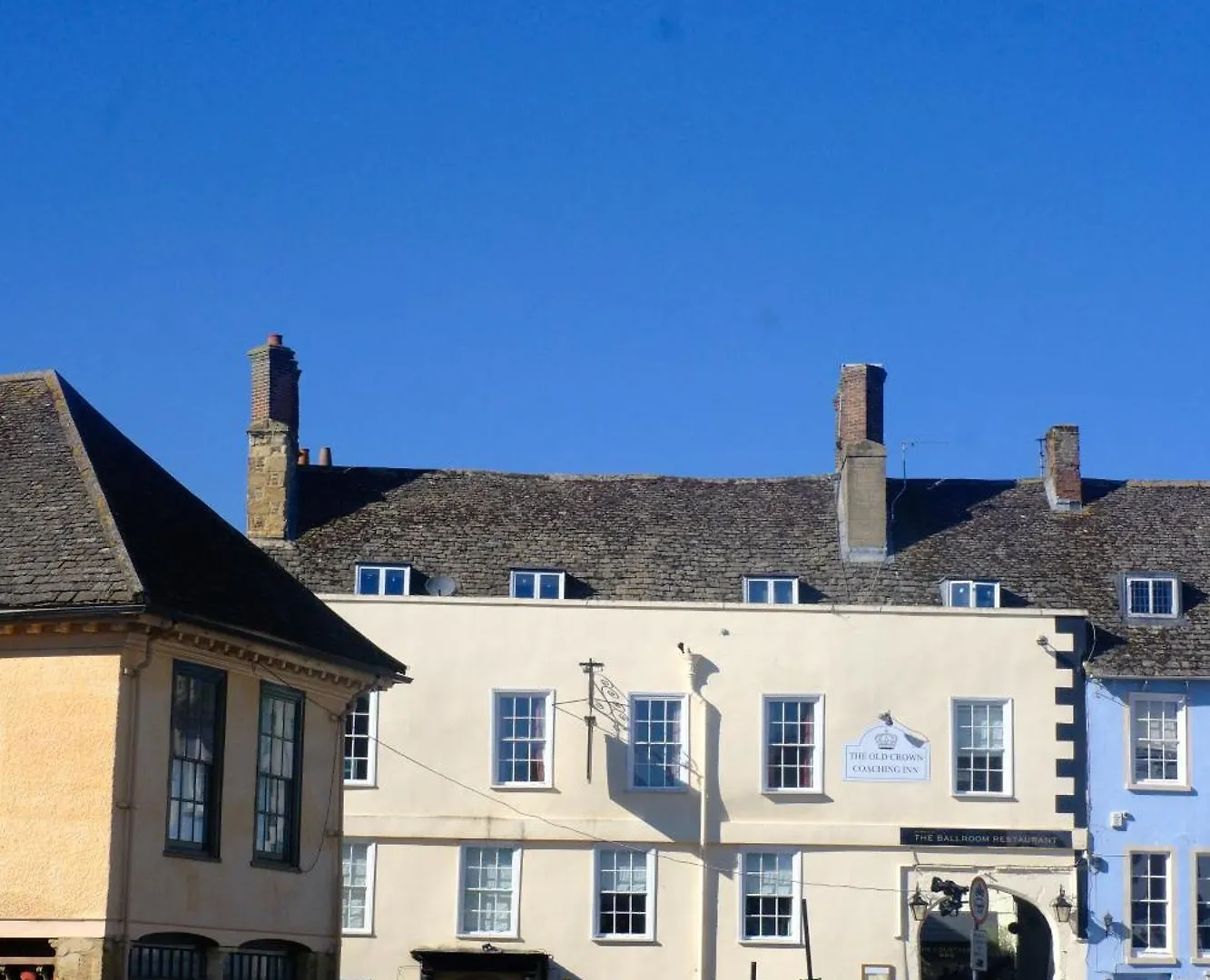 Staying Near Shrivenham Park Golf Club: 4 Family Hotels Compared