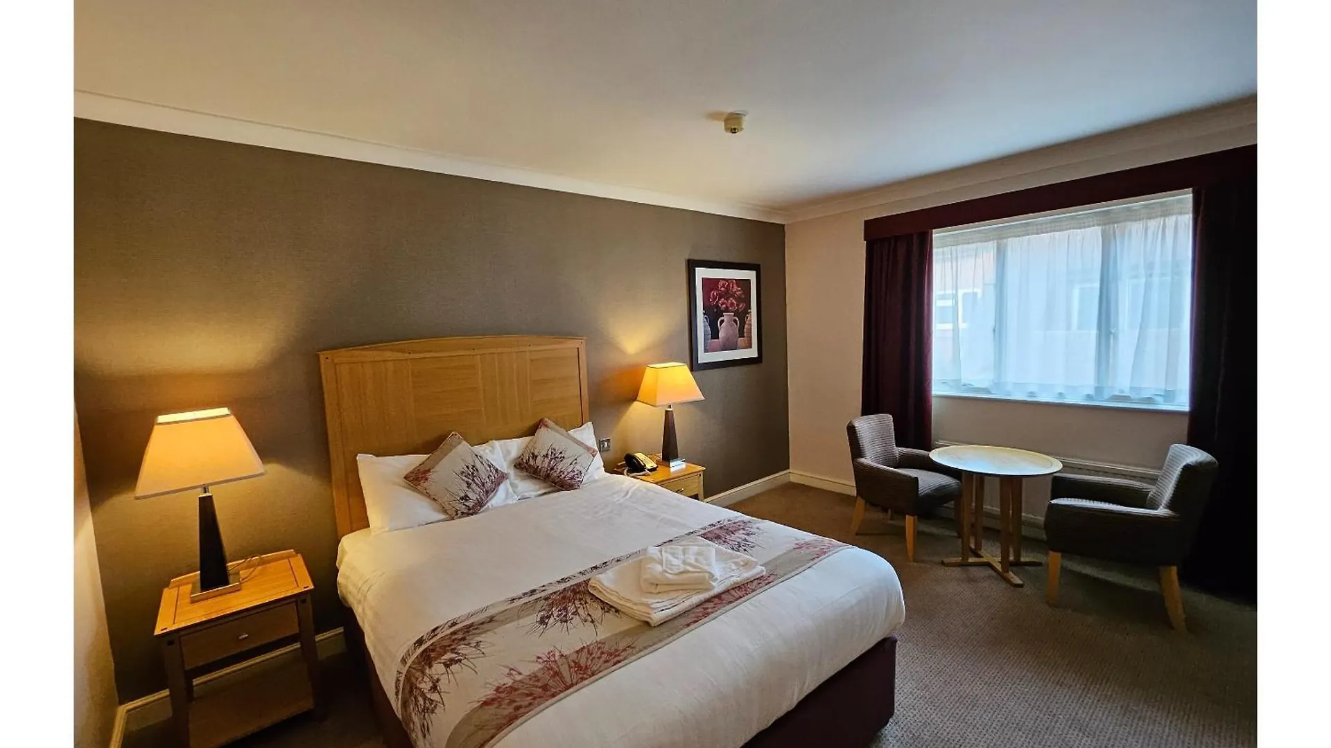 5 Hotels Close to Stoney Cove Worth Booking in 2025