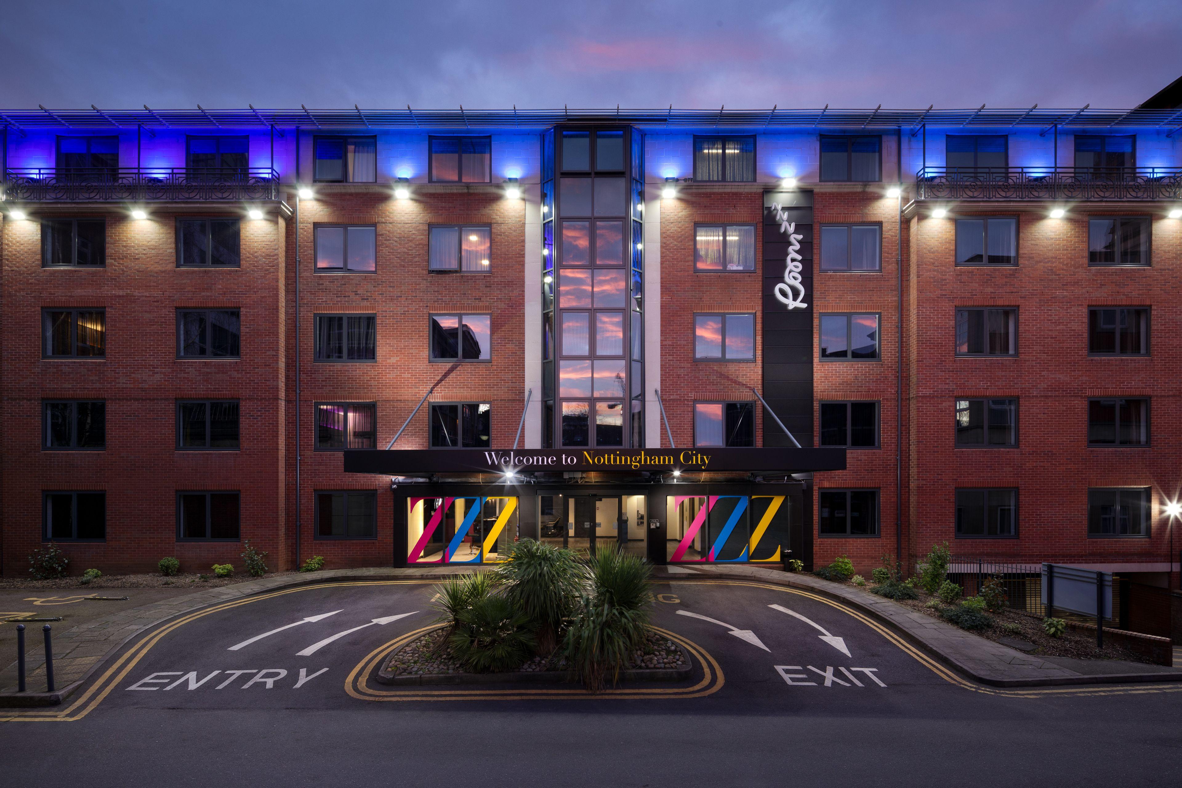 8 Smart Central Hotels Near Attenborough Nature Centre